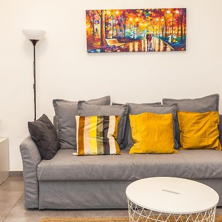 Lovely Apartment Close To The Beach Tel Aviv Exterior photo